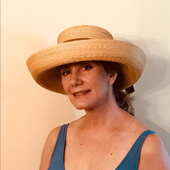 Meet your Posher, Robin - Picture 1 of 1